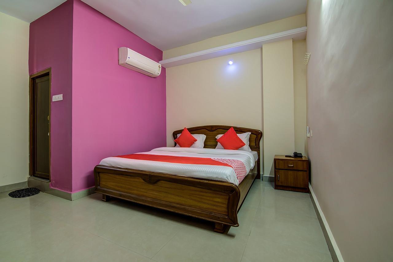 Oyo 15019 Savera Function Hall Visakhapatnam Exterior photo